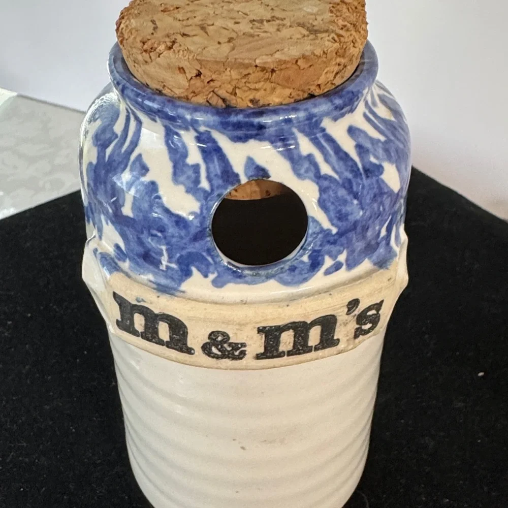 N/A ceramic jar